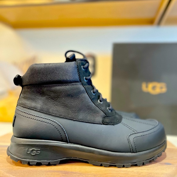 UGG Emmett Duck Boot Black size 12 - Picture 9 of 15